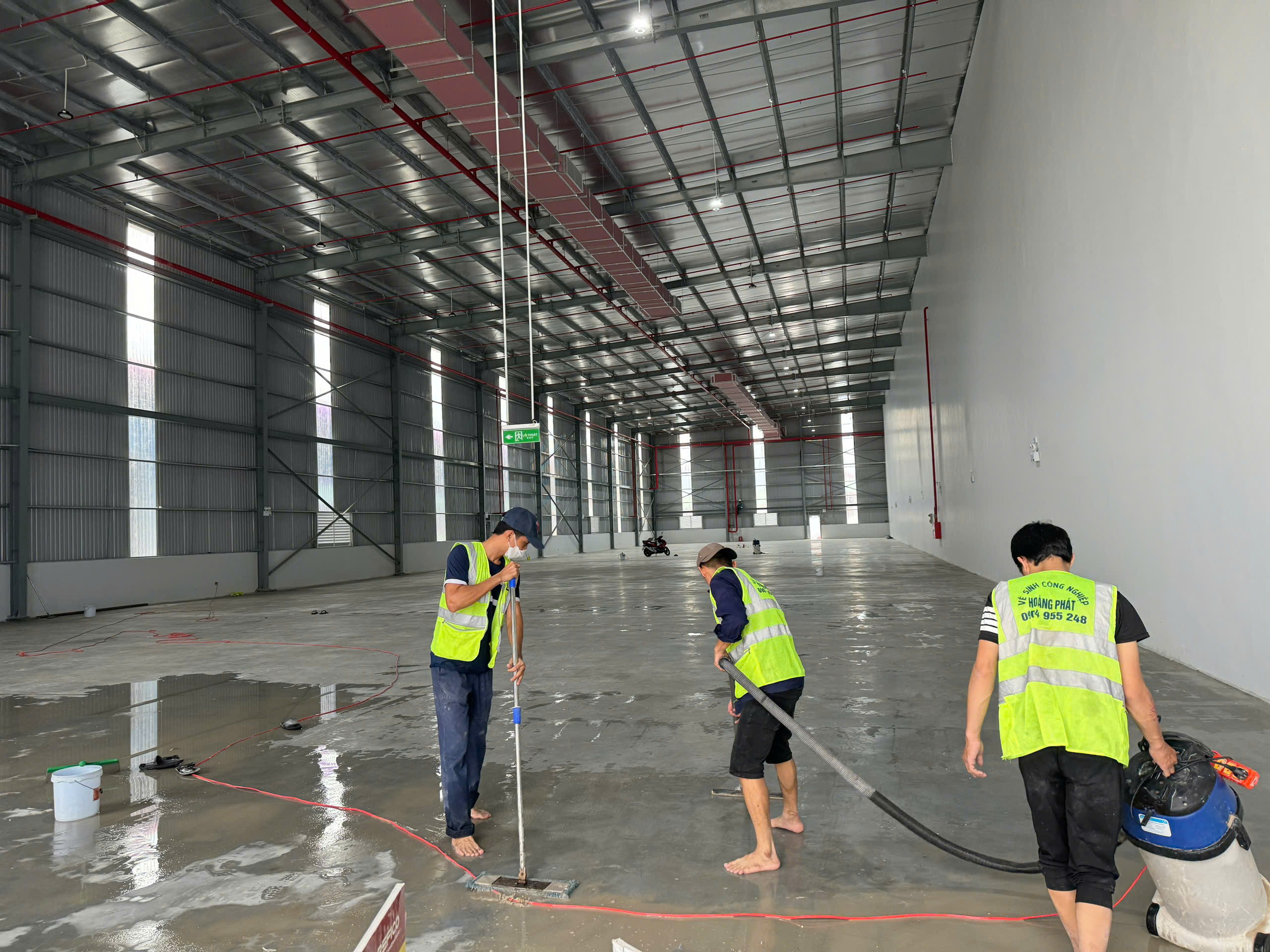 Dịch vụ vệ sinh nhà xưởng 2 Dịch vụ vệ sinh nhà xưởng 2